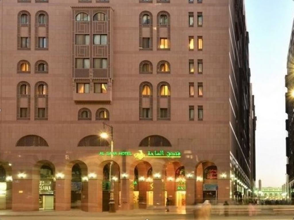 فندق المدينة المنورةفي  فندق الساحة - من الروضة المظهر الخارجي الصورة